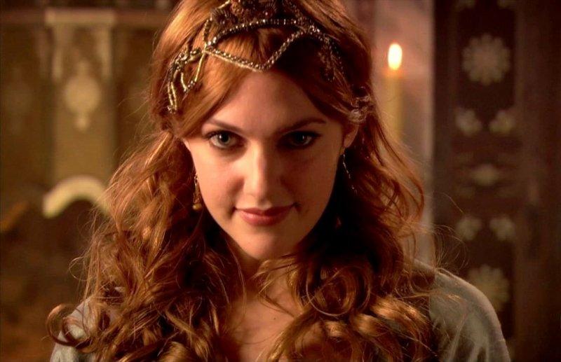 Hürrem Sultan'dan Pelin'e annelik öğütleri