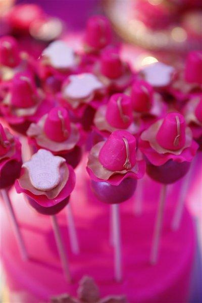 Saray düğünü gibi kına gecesi