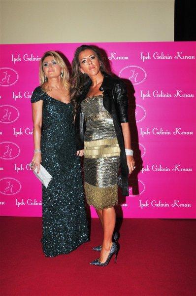 Saray düğünü gibi kına gecesi