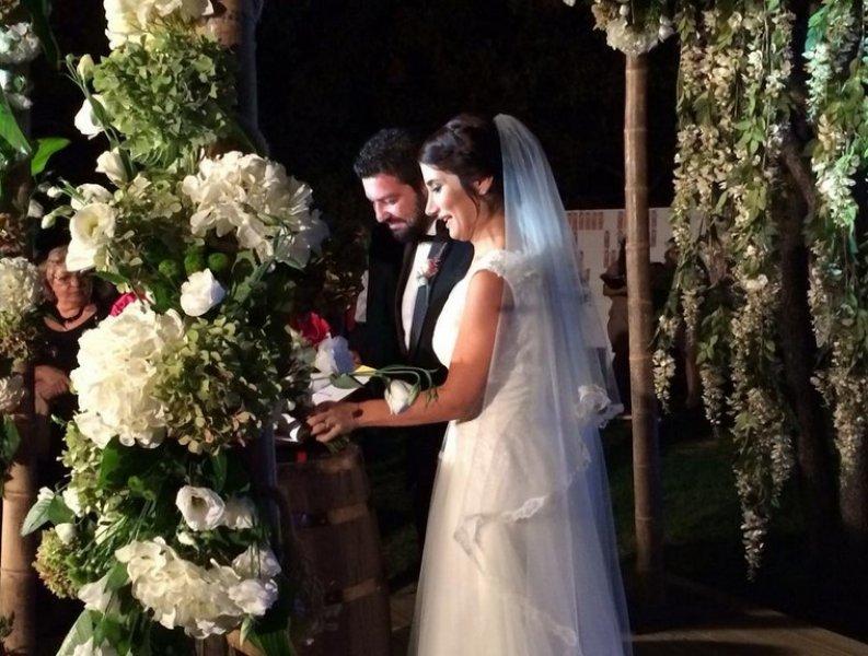İrem Derici Rıza Esendemir'le evlendi