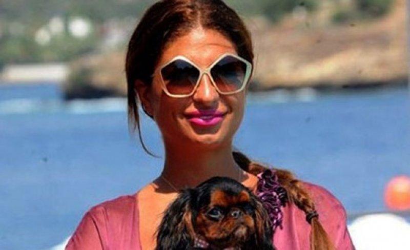 Süreyya Yalçın otomobiliyle çita gezdirdi