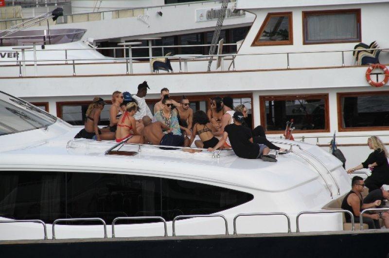 Lady Gaga’nın boğaz sefası