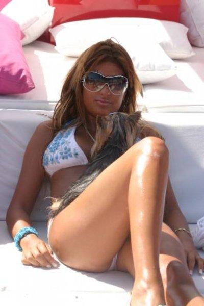 Süreyya Yalçın otomobiliyle çita gezdirdi