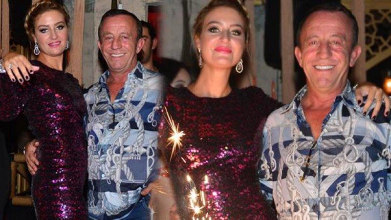 Ali Ağaoğlu Petek Ertüre'nin doğum gününe gitti
