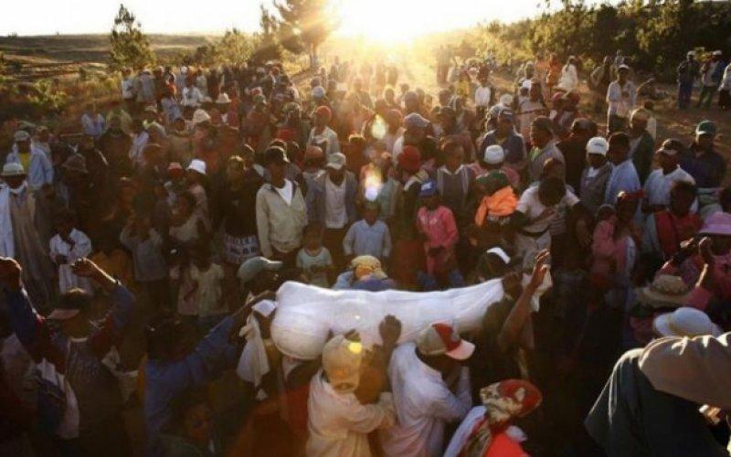 Hala gerçekleştirilen ayinler