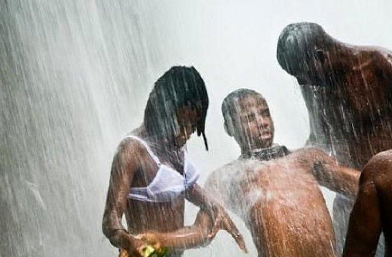 Hala gerçekleştirilen ayinler