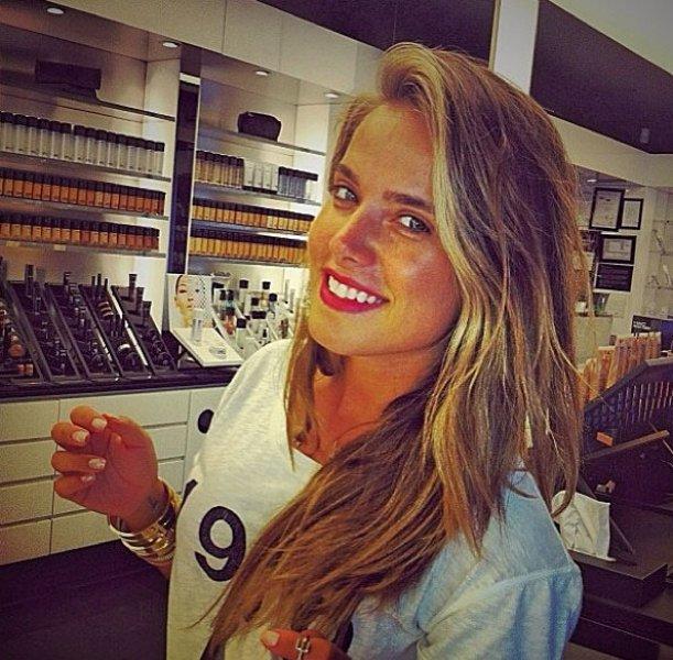 Güzel oyuncu Ceyda Ateş aldatıldı