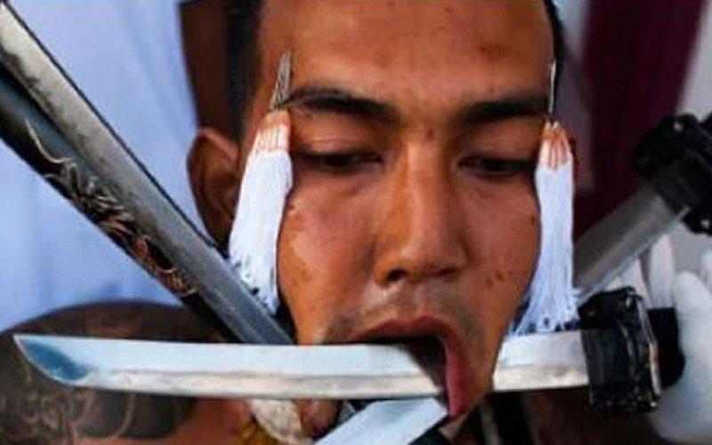 Hala gerçekleştirilen ayinler