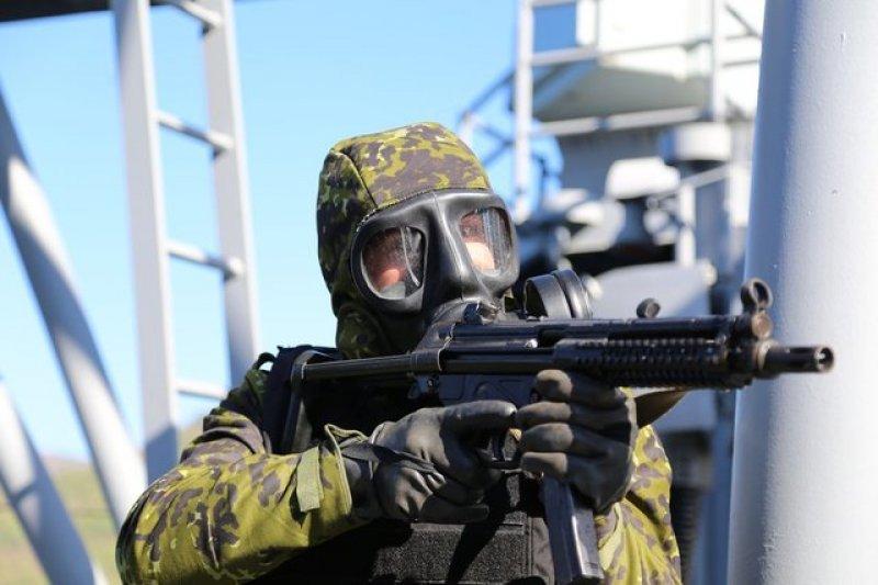 SAT komandolarından güç gösterisi