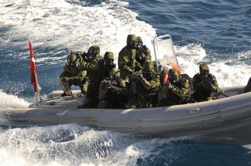 SAT komandolarından güç gösterisi