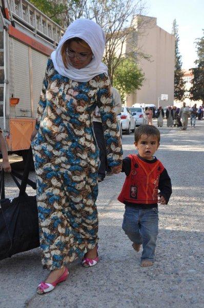 IŞİD'den kaçan Suriyeli Kürtler