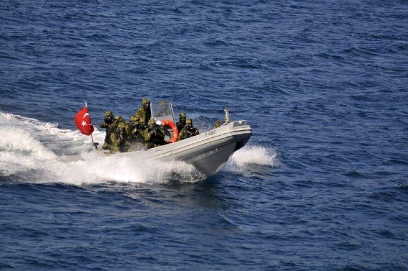 SAT komandolarından güç gösterisi