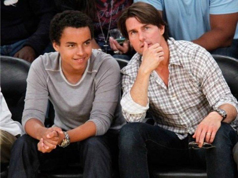 Tom Cruise'un evlatlık oğlu Connor Cruise dinini arıyor