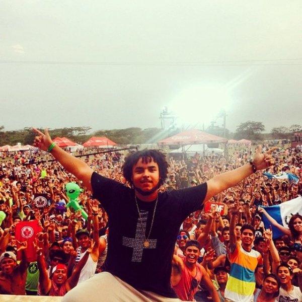 Tom Cruise'un evlatlık oğlu Connor Cruise dinini arıyor