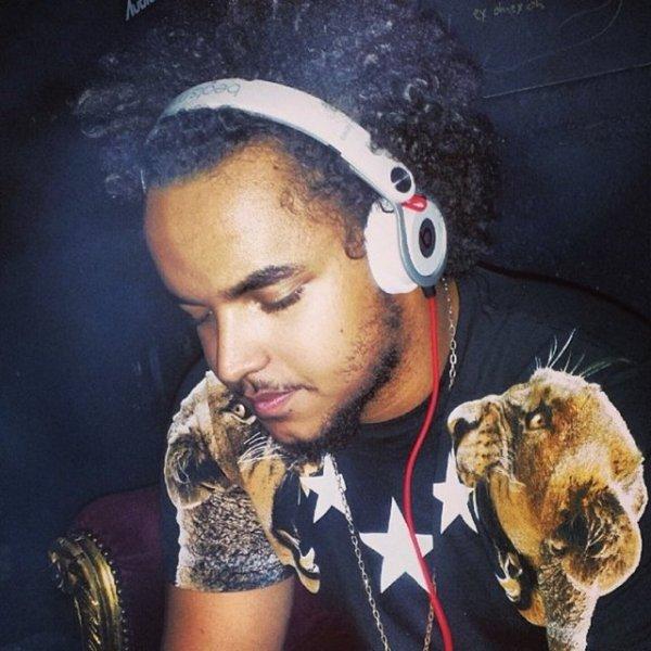 Tom Cruise'un evlatlık oğlu Connor Cruise dinini arıyor