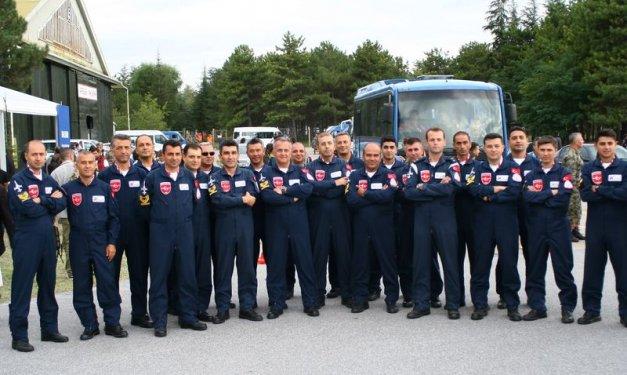 Eskişehir'de Türk Yıldızları ve SOLOTÜRK gösterisi