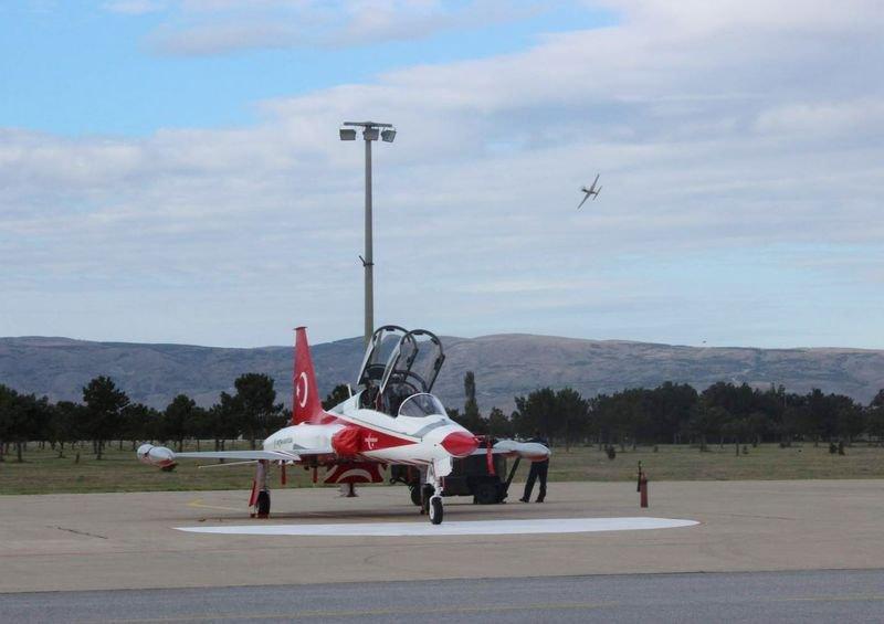 Eskişehir'de Türk Yıldızları ve SOLOTÜRK gösterisi