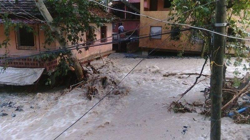 Hatay'ın Erzin ilçesi sele teslim oldu 