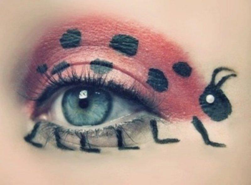 En çılgın göz makyajları