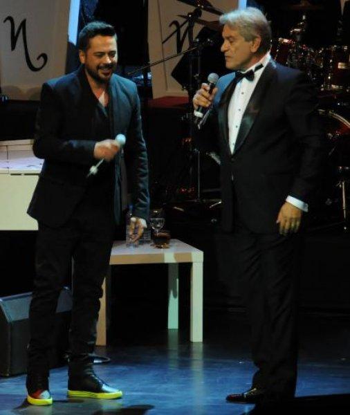 Neco sanat hayatının 50. yılını kutladı