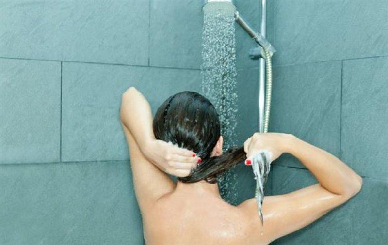 Soğuk duş almanın bilinmeyen 10 faydası