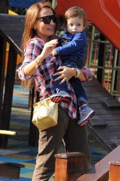 Ebru Akel doğumdan sonra 12 kilo verdi