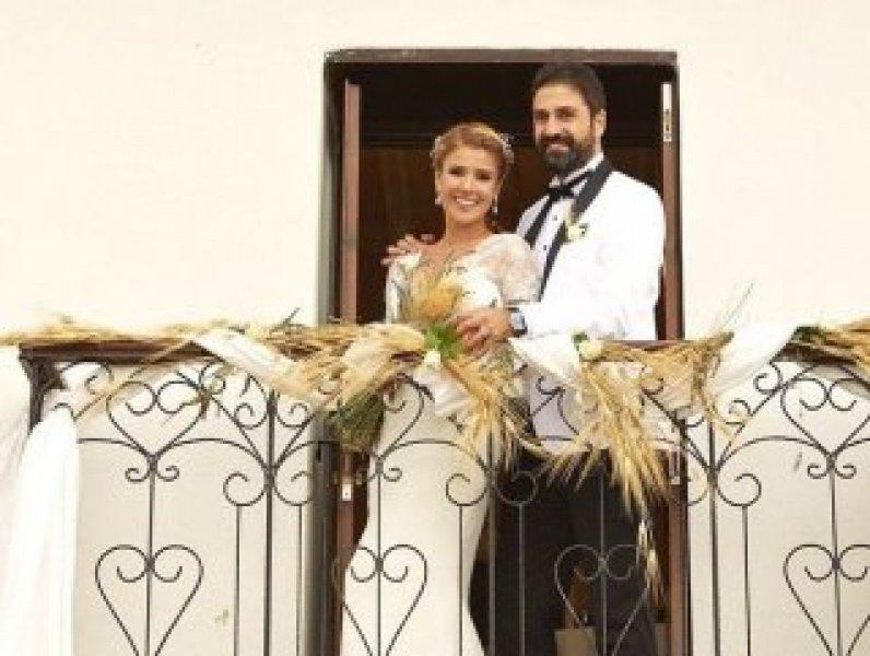 Gülben Ergen ve Erhan Çelik evlendi