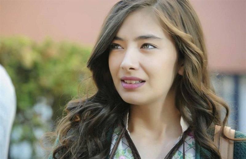 Neslihan Atagül InStyle dergisine konuştu