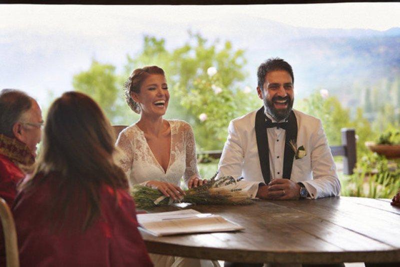 Gülben Ergen düğün sonrası ilk kez görüntülendi