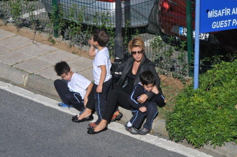 Gülben Ergen düğün sonrası ilk kez görüntülendi