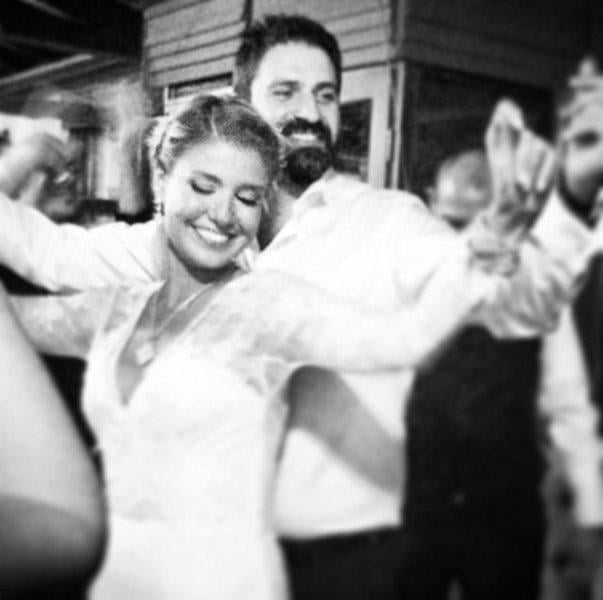 Gülben Ergen düğün sonrası ilk kez görüntülendi