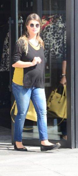  Pelin Karahan: Hamilelik döneminde tekliflere açığım