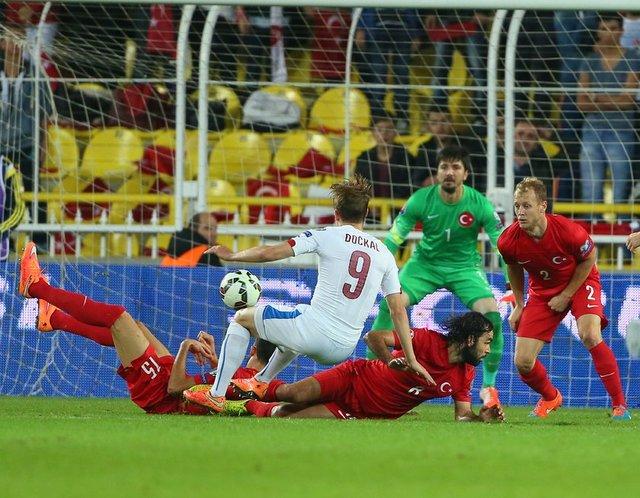 Türkiye-Çek Cumhuriyeti maçından kareler