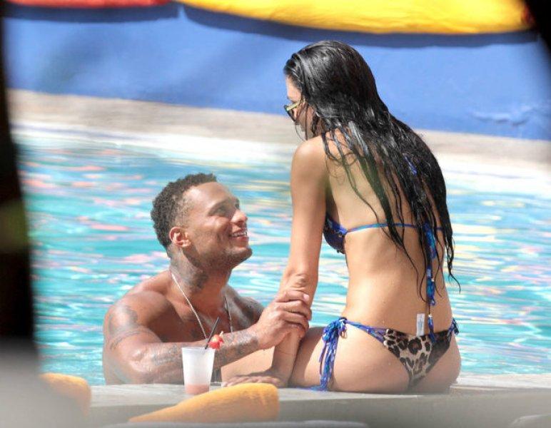 Kelly Brook'u unutturan güzel model Metisha Schaefer