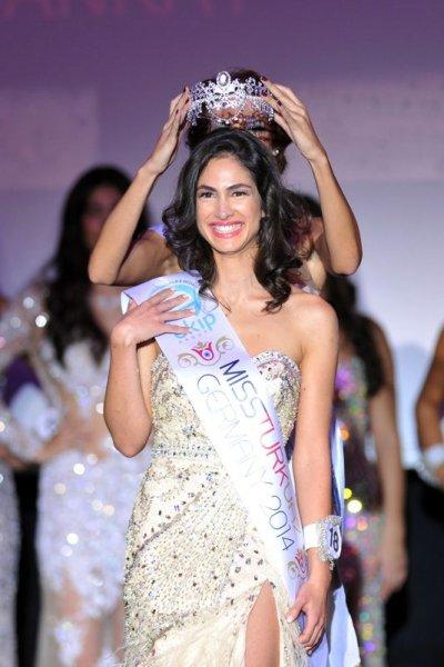 Almanya'nın en güzel Türk kızı: Aslı Cankat