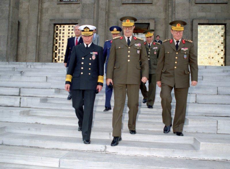 21.Genelkurmay Başkanı Orgeneral Doğan Güreş