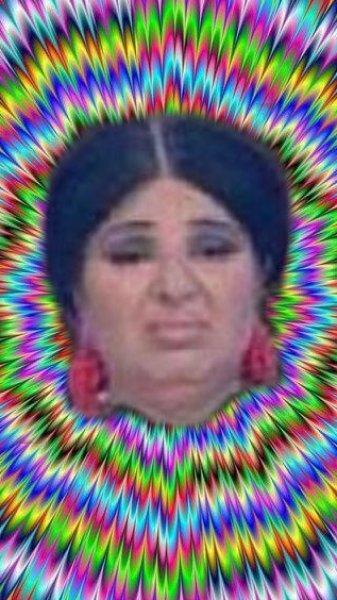  Sosyal medyada Nur Yerlitaş capsleri