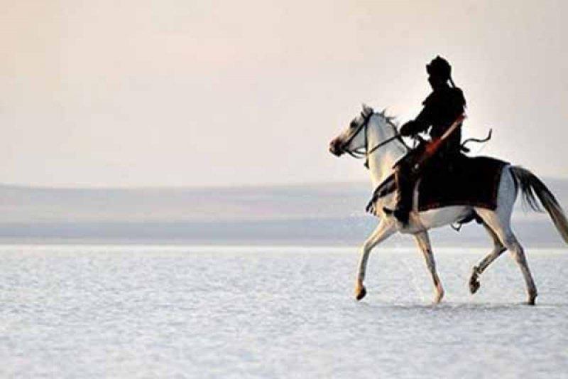 Engin Altan Düzyatan'ın yeni dizisi Direniş'ten ilk kareler 