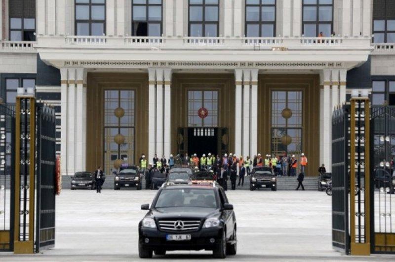 Erdoğan'dan Başbakanlık binasına ziyaret