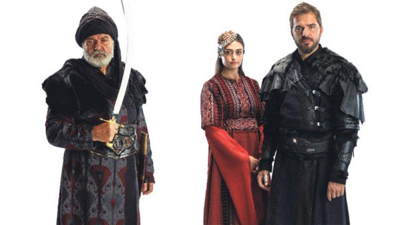 Engin Altan Düzyatan'ın yeni dizisi Direniş'ten ilk kareler 