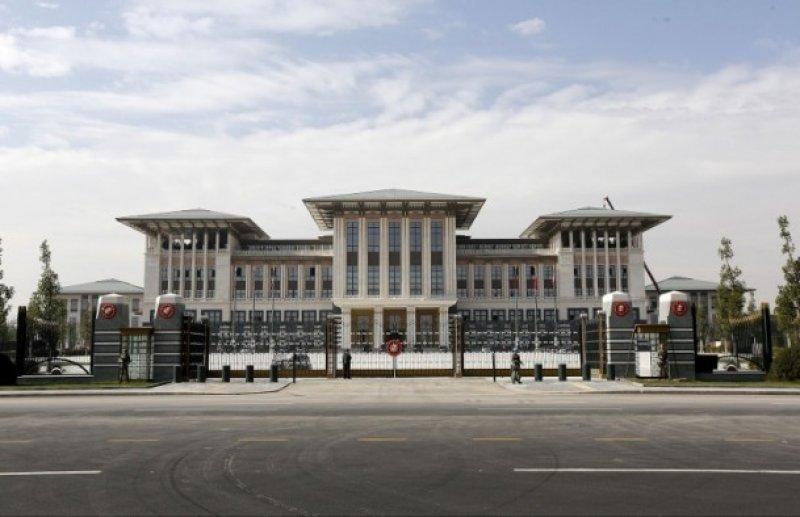 Erdoğan'dan Başbakanlık binasına ziyaret