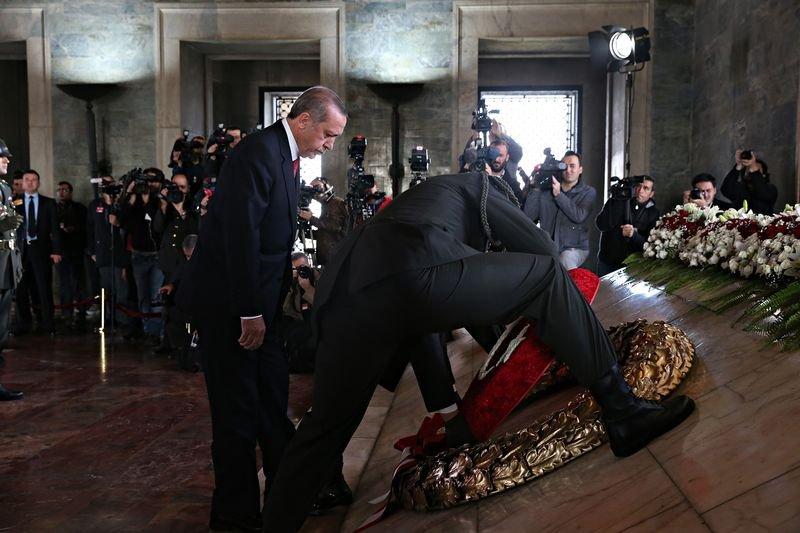 Ankara'da ilk tören Anıtkabir'de