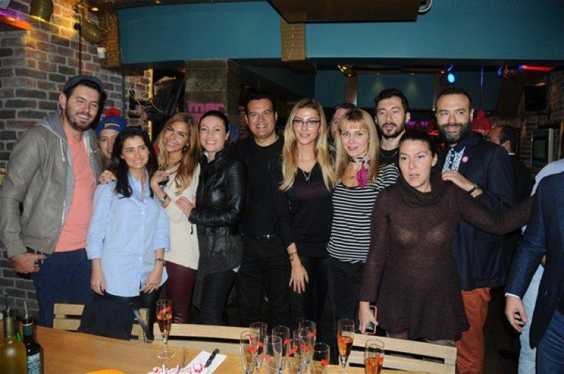 Hacı Sabancı'dan Özge Ulusoy'a Venedik sürprizi