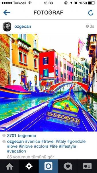 Hacı Sabancı'dan Özge Ulusoy'a Venedik sürprizi