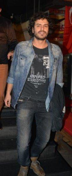 Hande Yener oğlu Çağın'ın doğum gününe sevgilisiyle gitti 