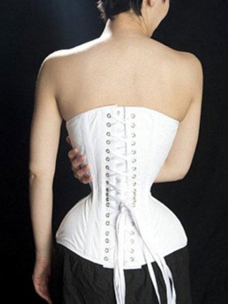 Yanlış korse kullanımı vücuda  zarar veriyor