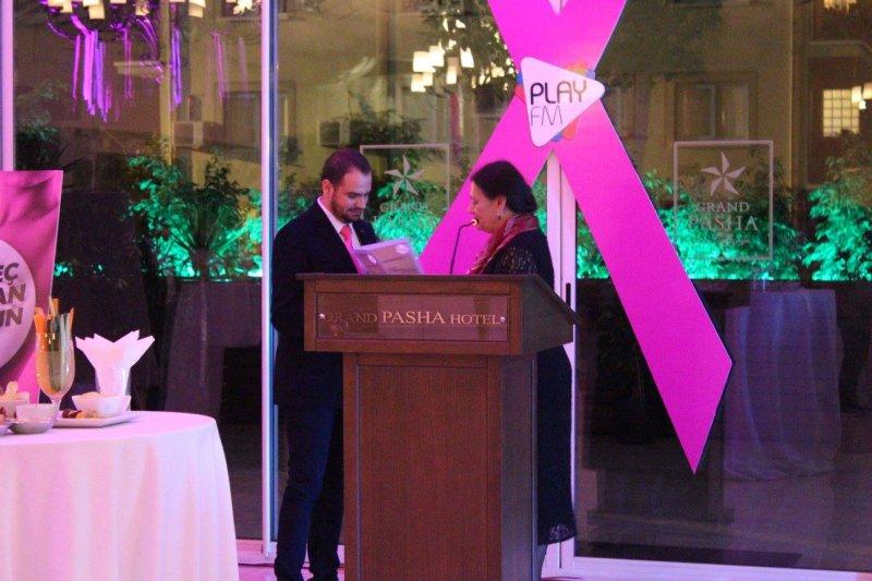 Ünlüler meme kanseri için kamera karşısına geçti  