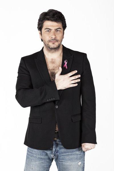 Ünlüler meme kanseri için kamera karşısına geçti  