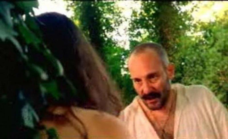 Nurgül Yeşilçay'dan cesur sahneler