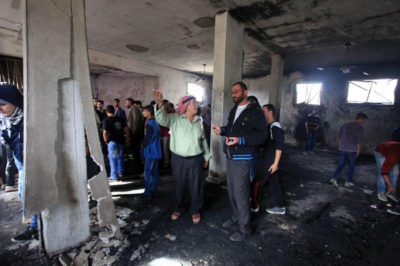 Yahudi yerleşimciler Batı Şeria'da cami yaktı